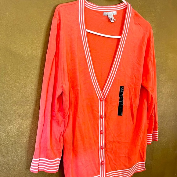 NEW - Banana Republic Buttoned Cardigan — Coral— Large - Picture 2 of 3